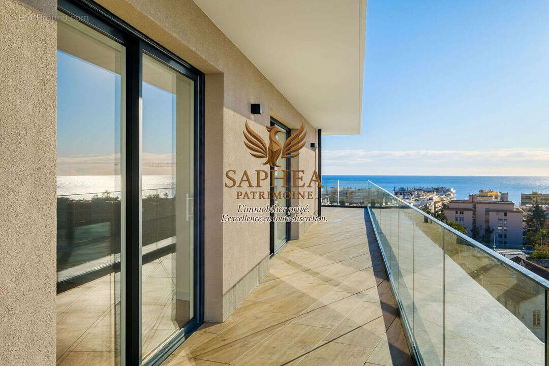 Appartement à ROQUEBRUNE-CAP-MARTIN
