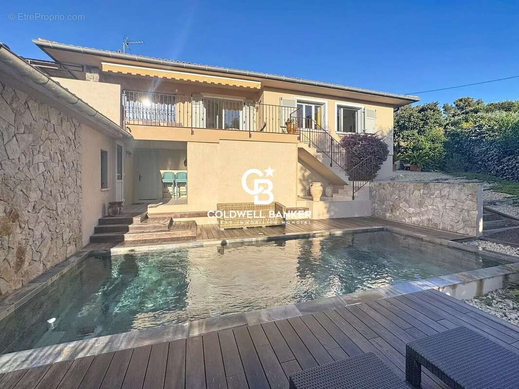 Maison à SAINT-RAPHAEL