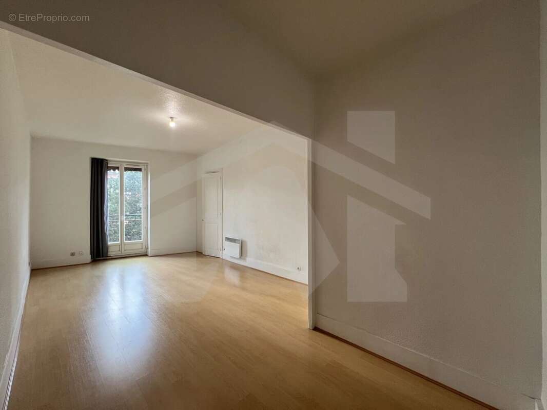 T3 3eme etage - 38 rue diderot - photo 14