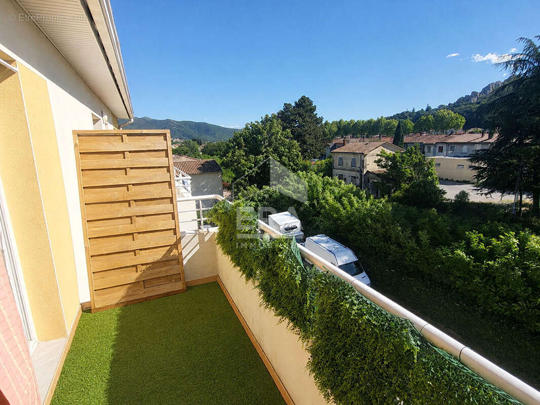 Appartement à CHATEAU-ARNOUX-SAINT-AUBAN