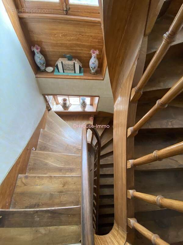 Maison à NEUVY-SAINT-SEPULCHRE