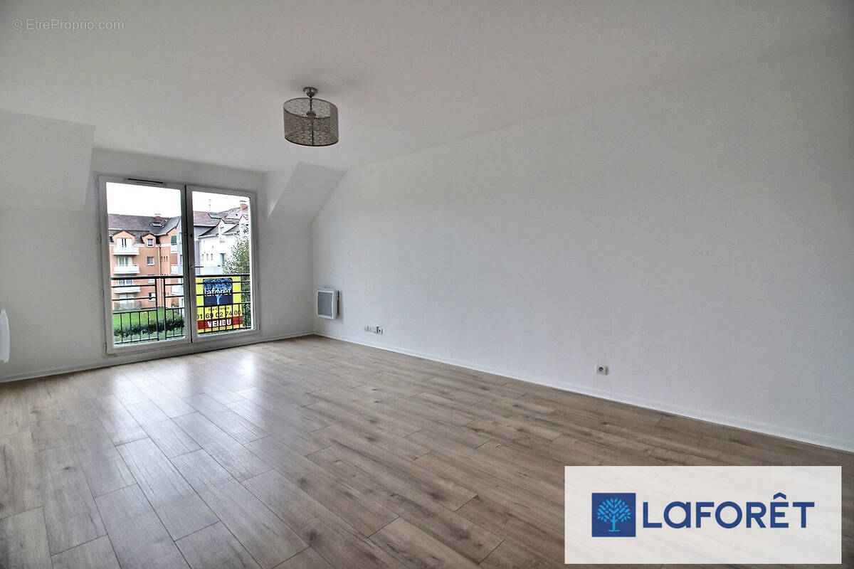 Appartement à GRIGNY