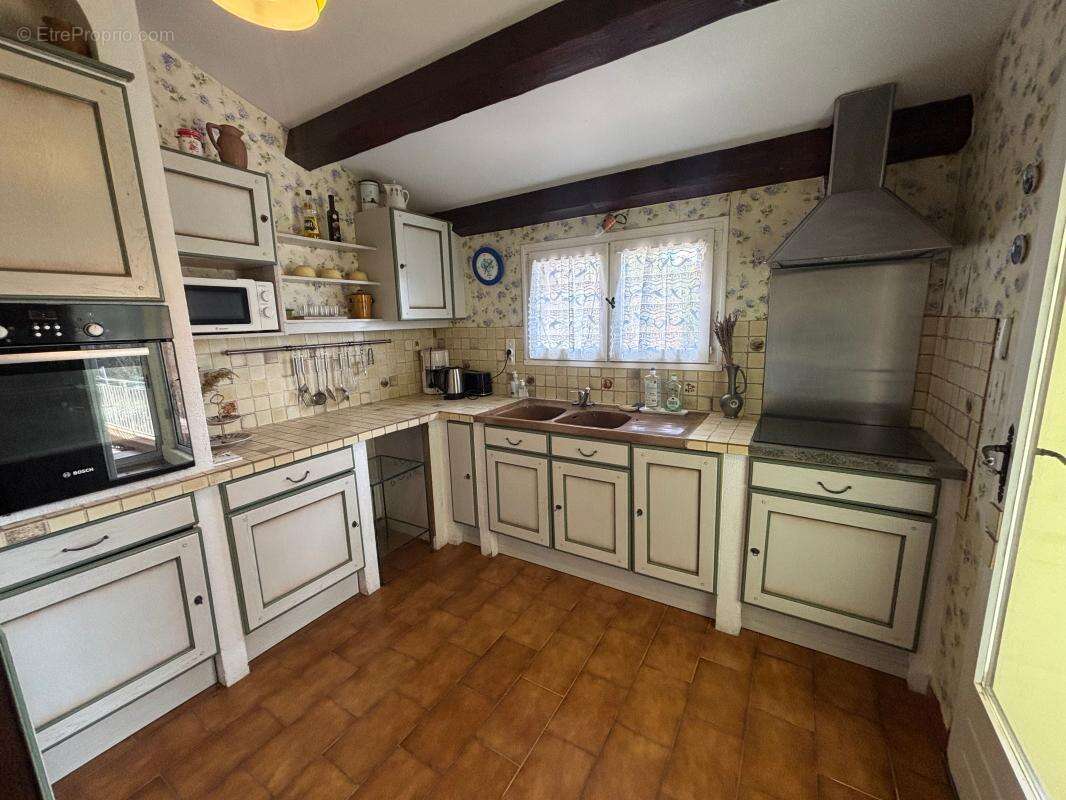 Maison à ESPARRON-DE-VERDON