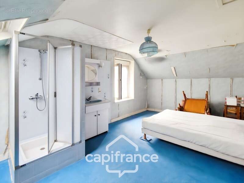 Maison à BESSE-SUR-BRAYE