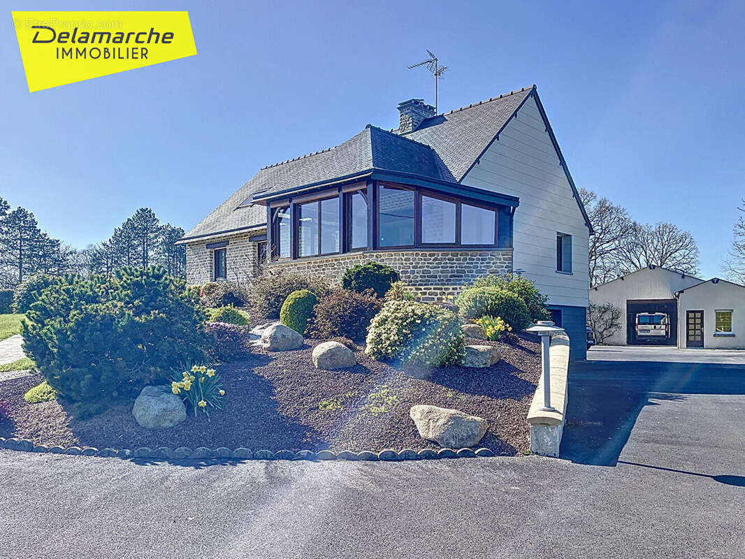 Maison à LA LANDE-D'AIROU