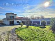 Maison à CASTILLONNES