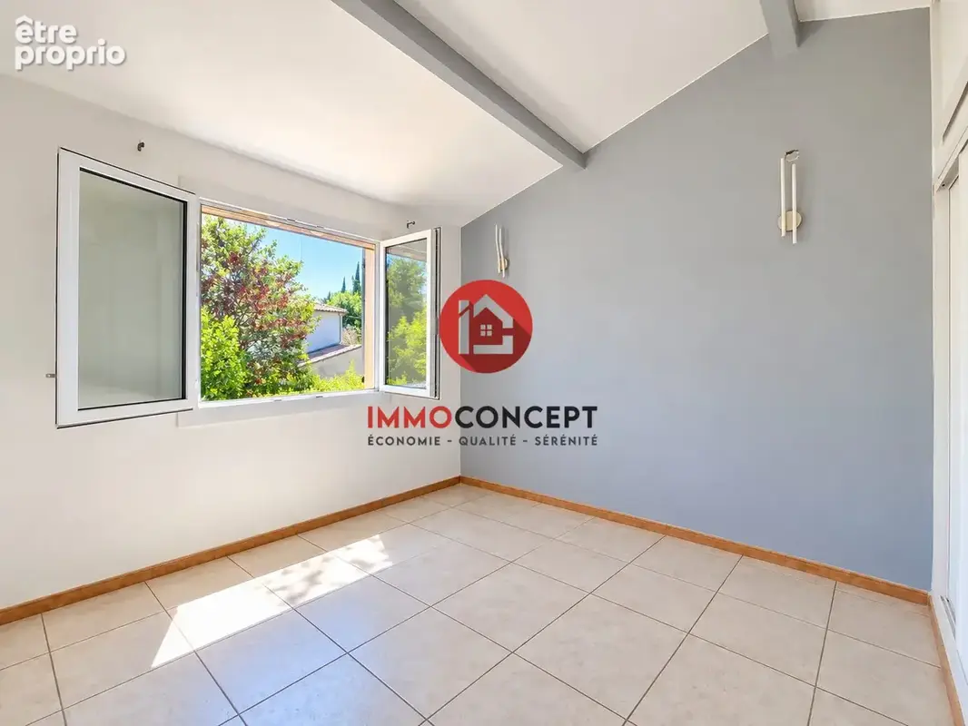 Maison 5 pièces 120 m² à vendre à Roquemaure (30150) - photo 8