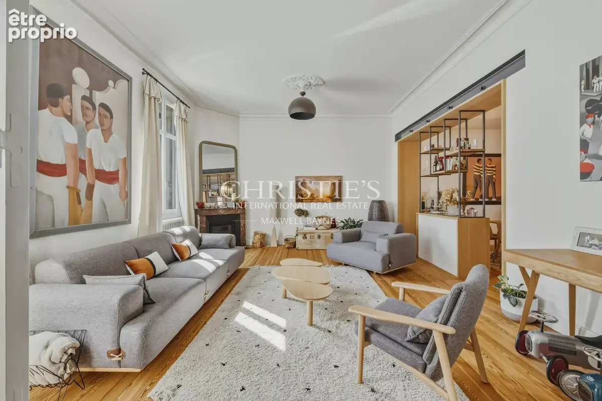 Maison de maître rénovée avec maison d'invités, piscine et garages - photo 10