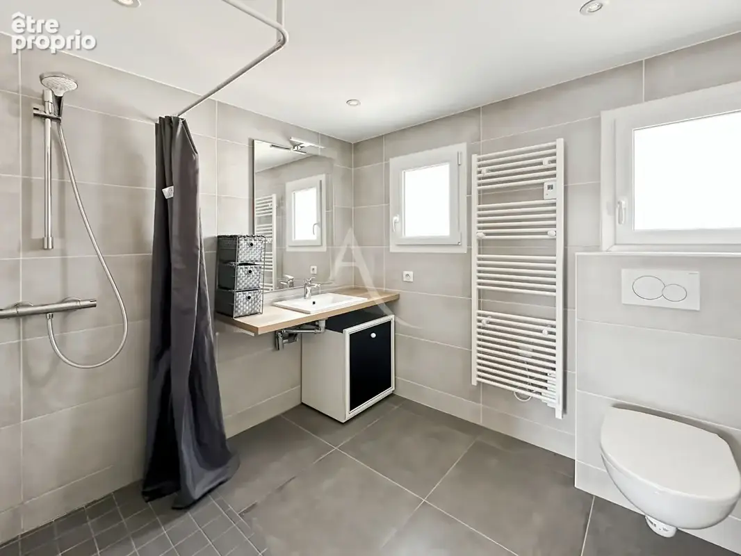 Maison 3 chambres + 261m² de dépendances - photo 13