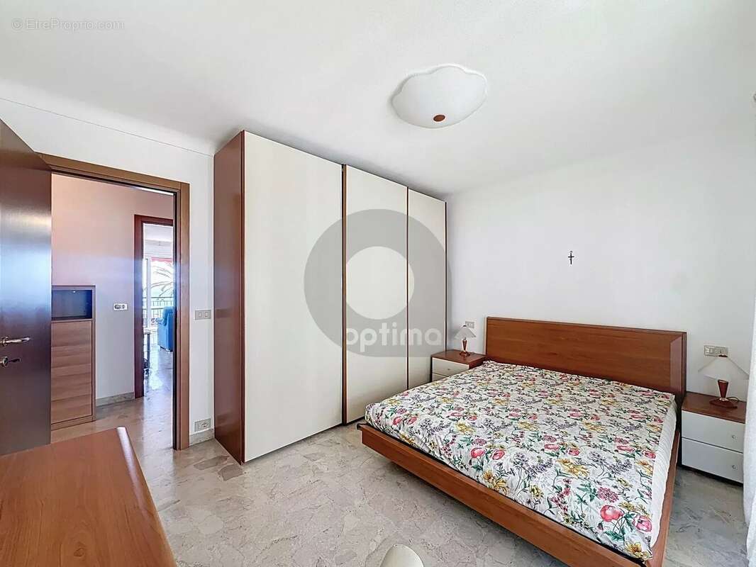 Appartement à ROQUEBRUNE-CAP-MARTIN