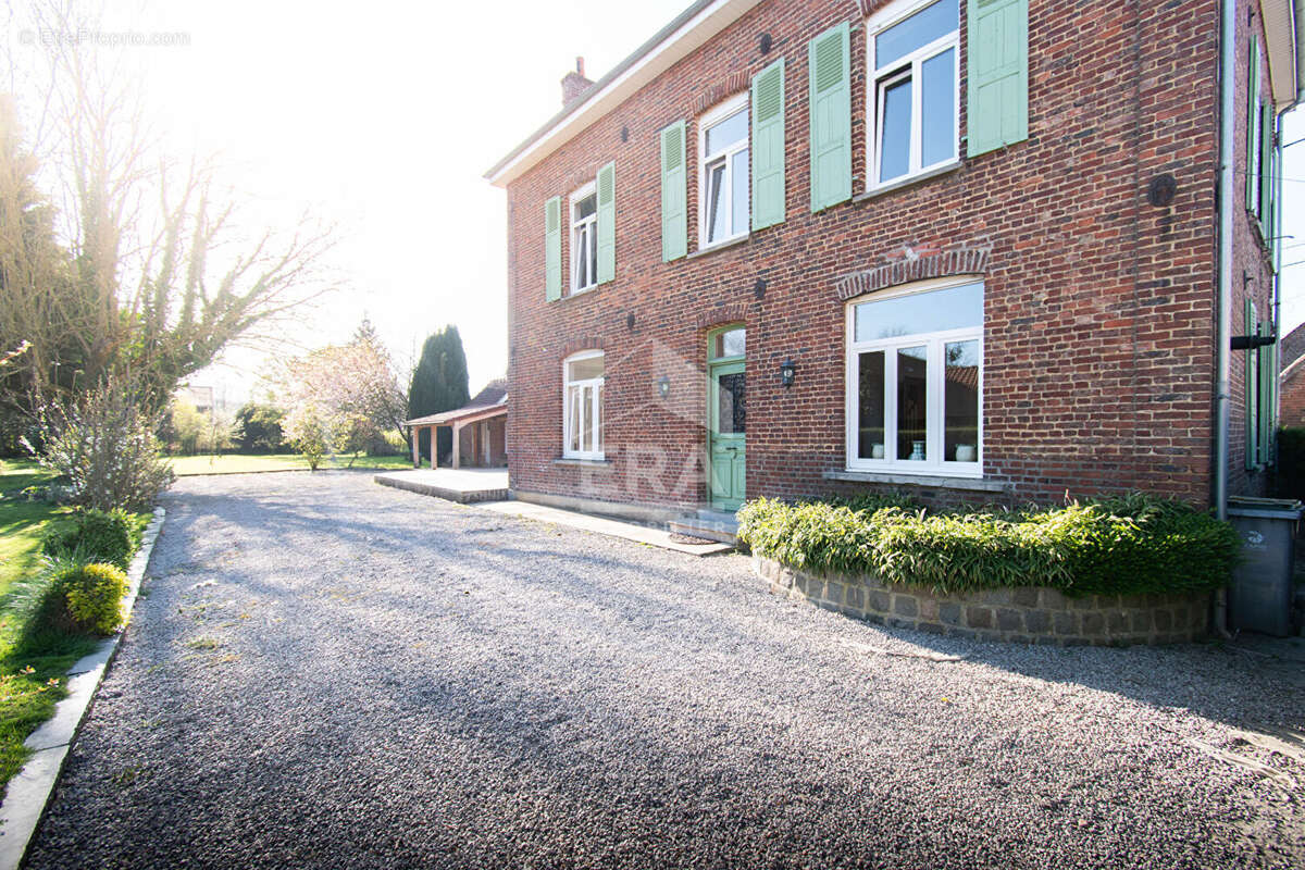 Maison à THEROUANNE