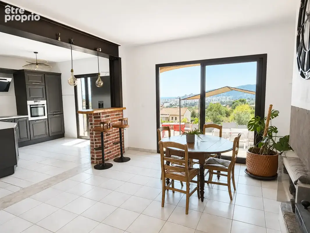Maison T4 — Garage / piscine — Vue mer panoramique - photo 5