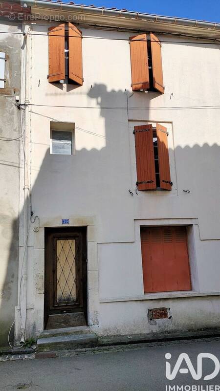 Photo 1 - Maison à LABASTIDE-ROUAIROUX