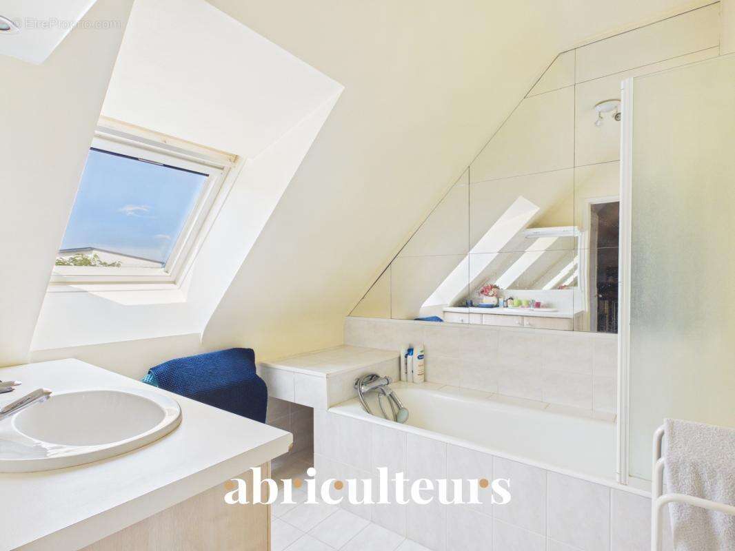 Maison familiale d’environ 160 m² en vente au nord de Vannes (Le Teninio) 56000 - photo 19