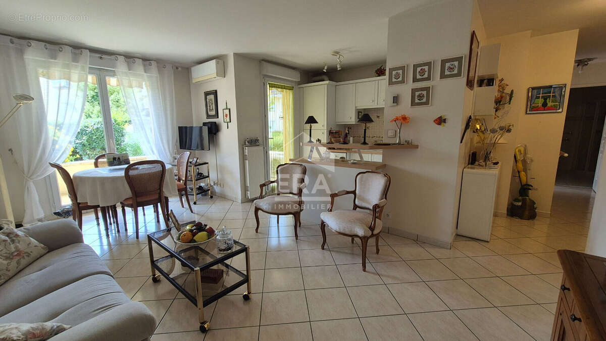 Appartement à BRIE-COMTE-ROBERT