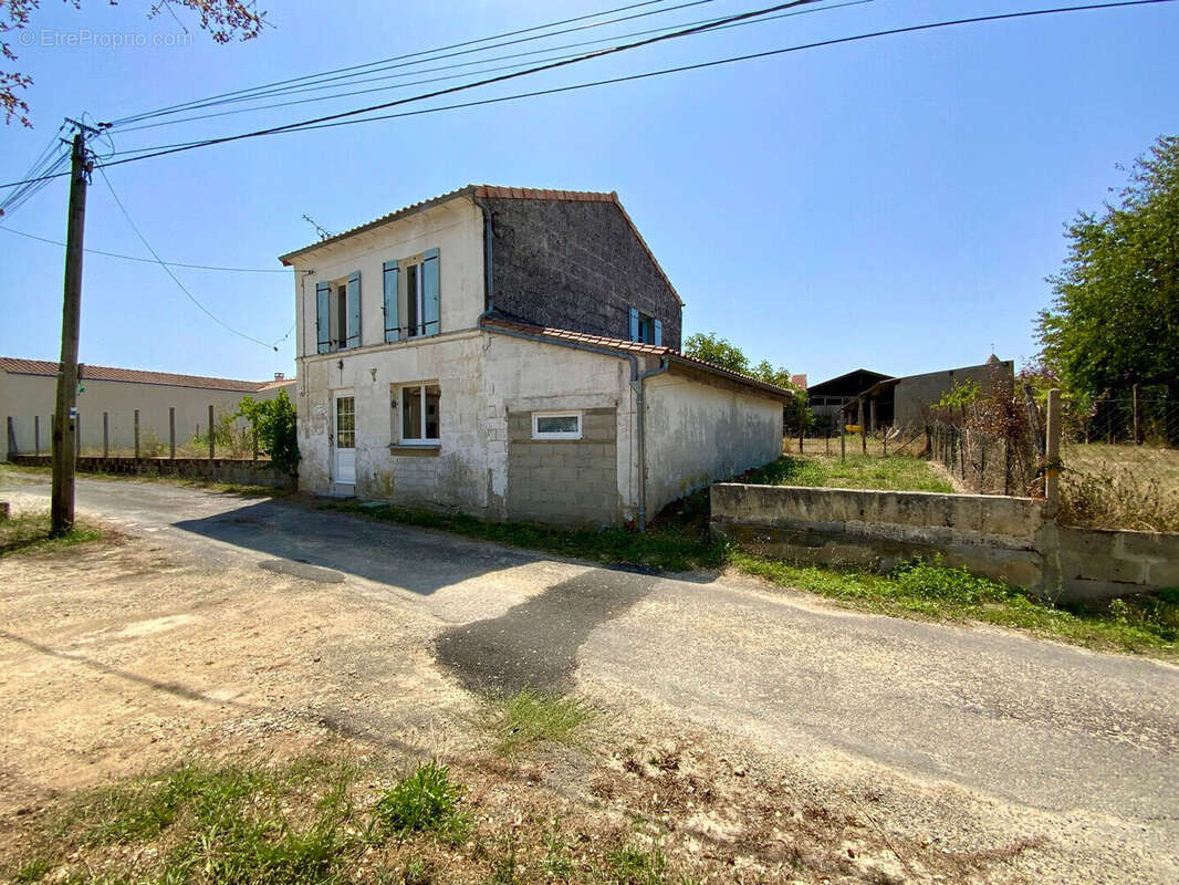 Maison à GUITINIERES