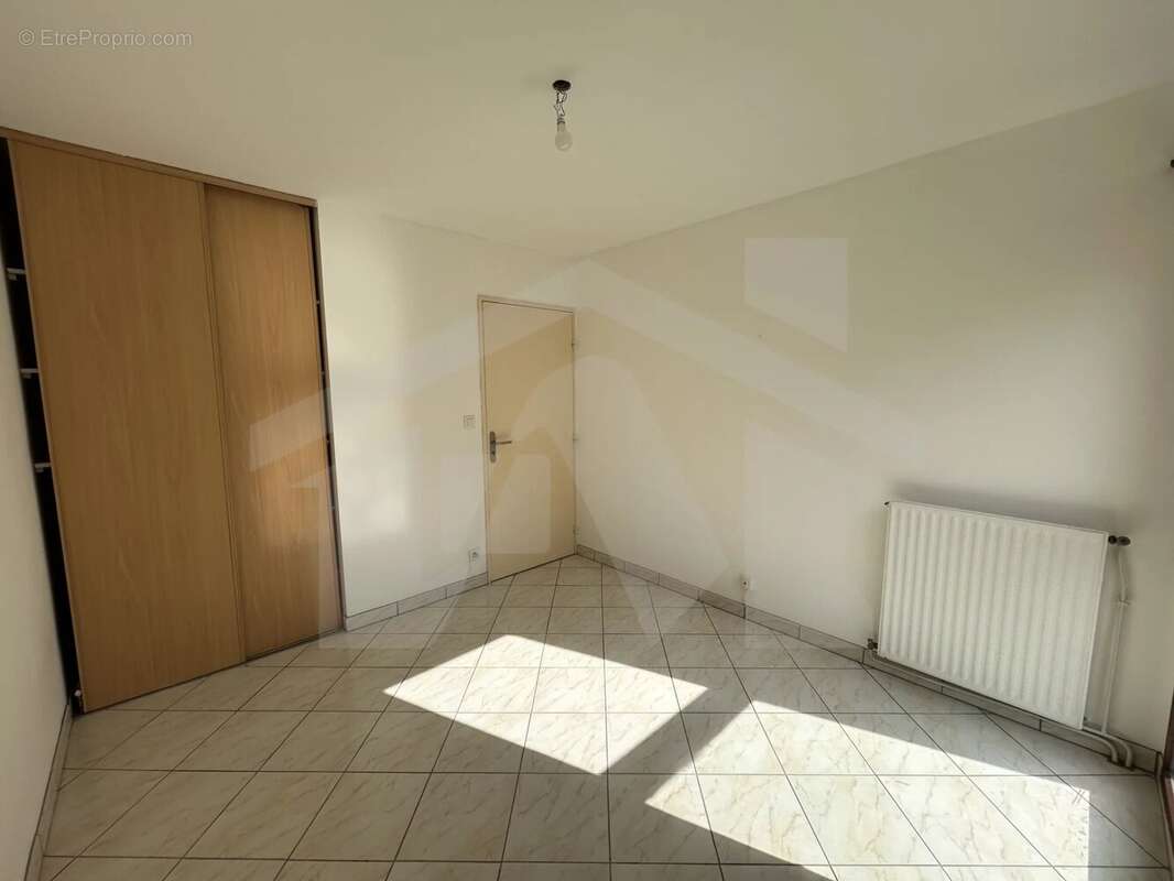 Appartement à MEYLAN