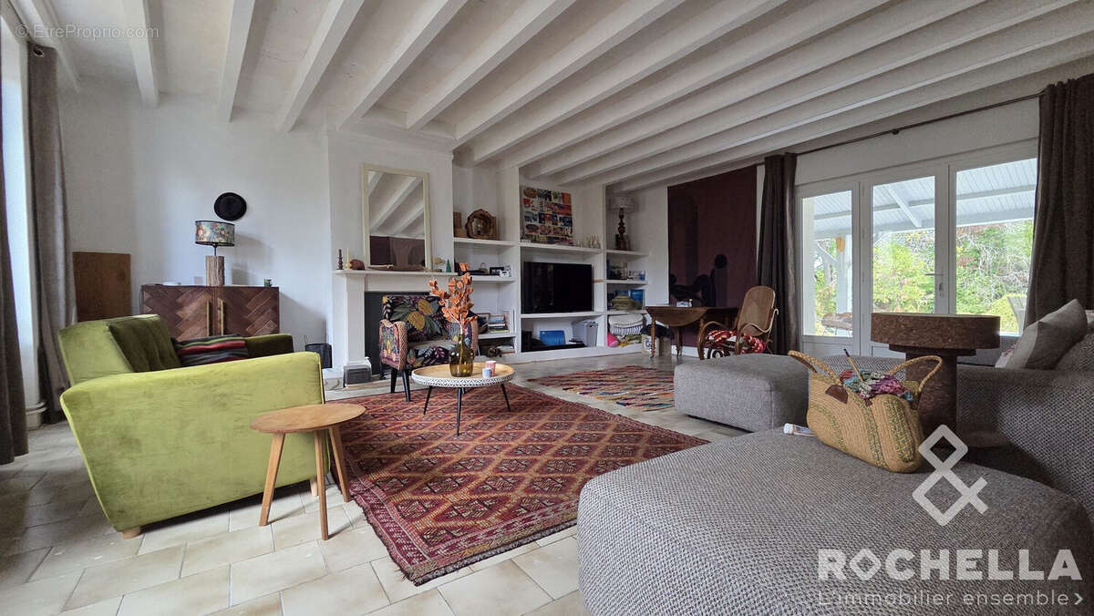 Maison 228 m² à Les Eglises-D'argenteuil  - photo 5