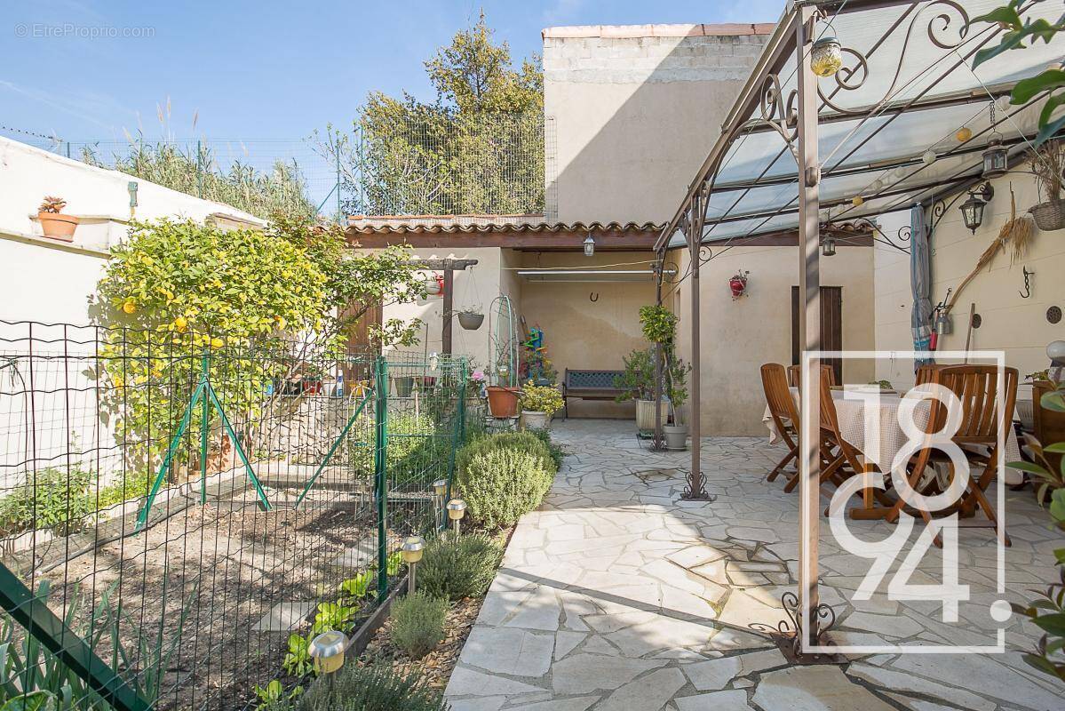 Maison à MARSEILLE-4E