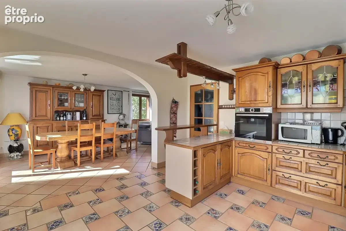 Veigy-foncenex   maison familiale 4 chambres avec jardin - photo 2
