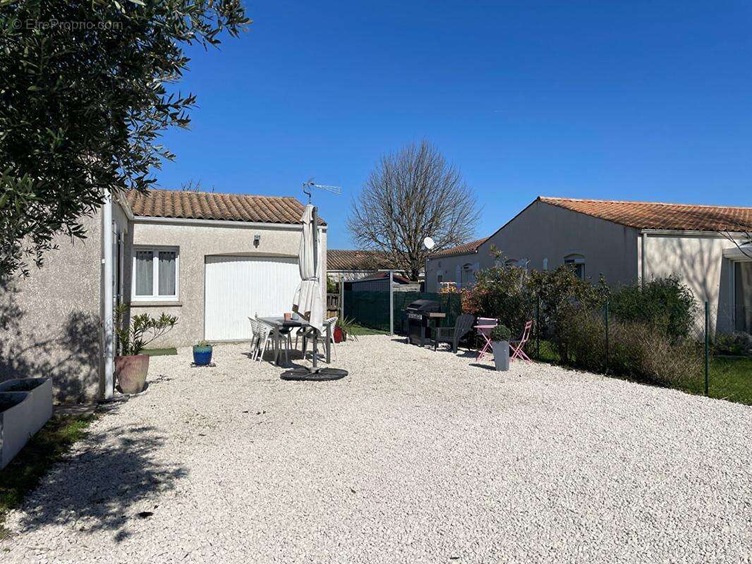 Maison à SEMUSSAC