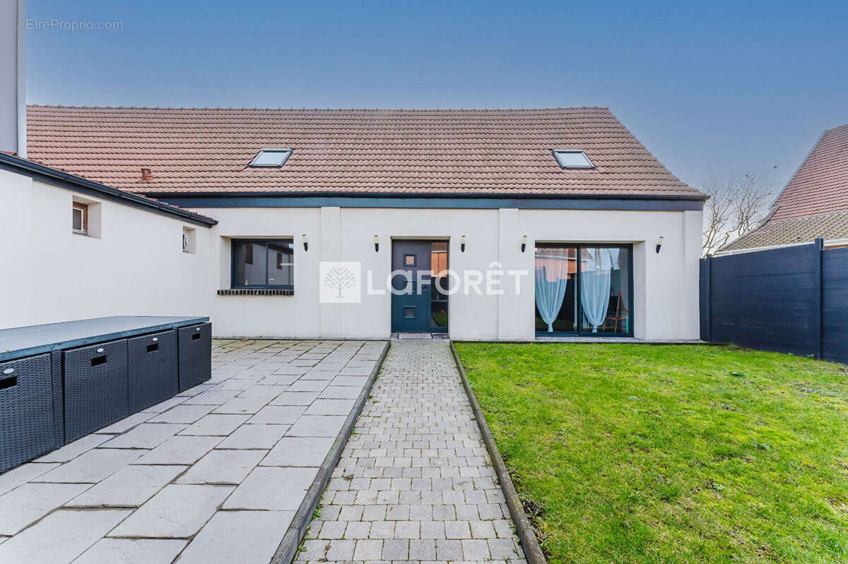 Maison à EVIN-MALMAISON