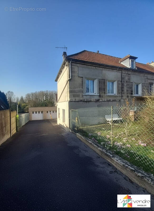 Maison à MACHEMONT