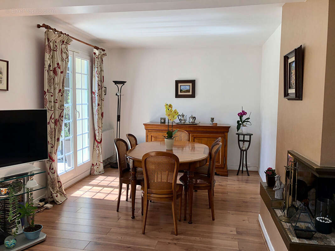 Maison à JOUY-EN-JOSAS
