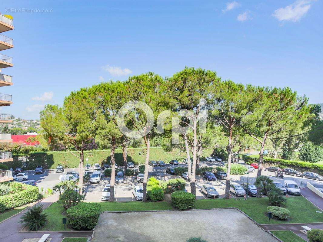 Appartement à MANDELIEU-LA-NAPOULE