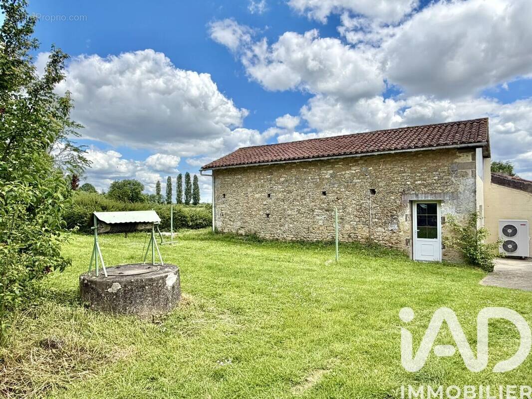 Photo 1 - Maison à MERVENT