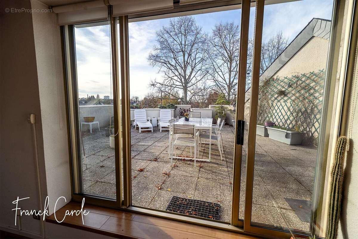 Appartement à MONT-SAINT-AIGNAN