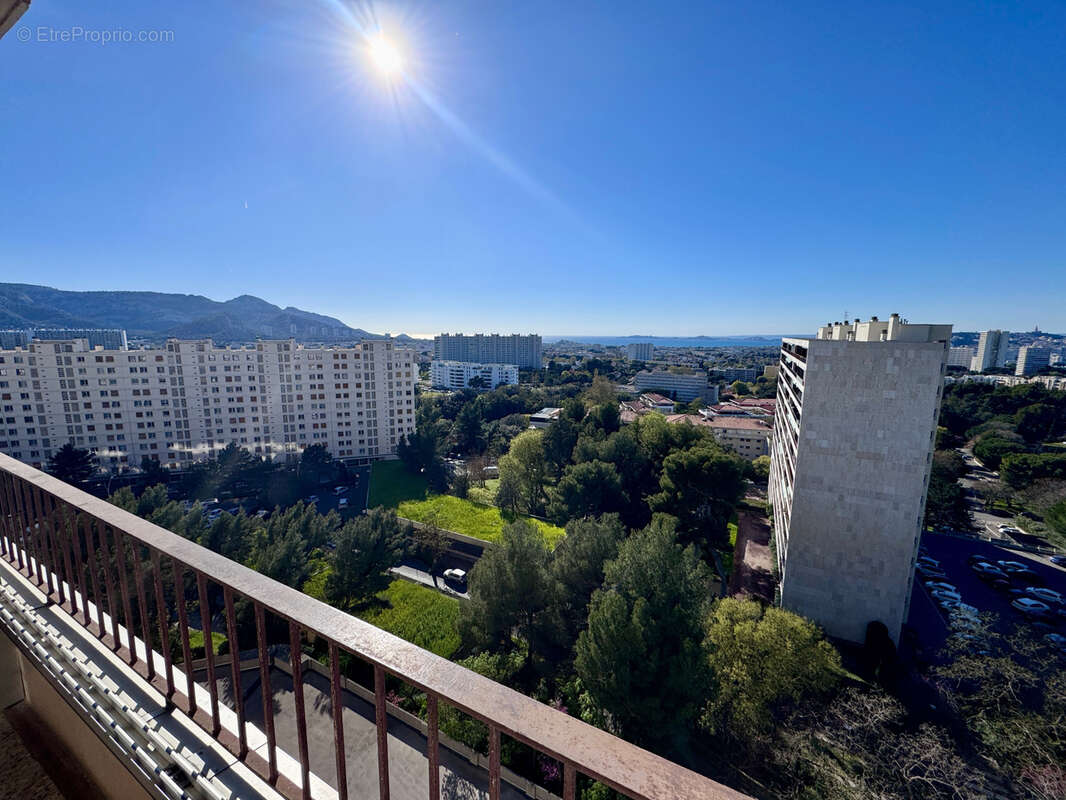 Appartement à MARSEILLE-9E