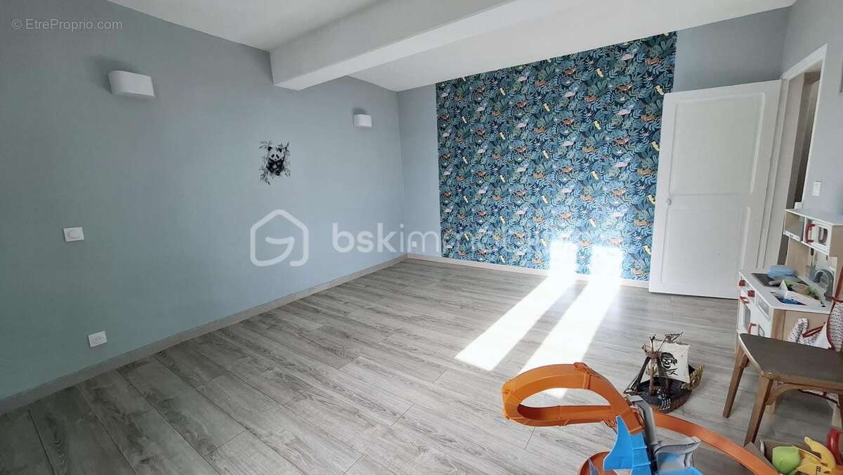 Maison à MEREVILLE