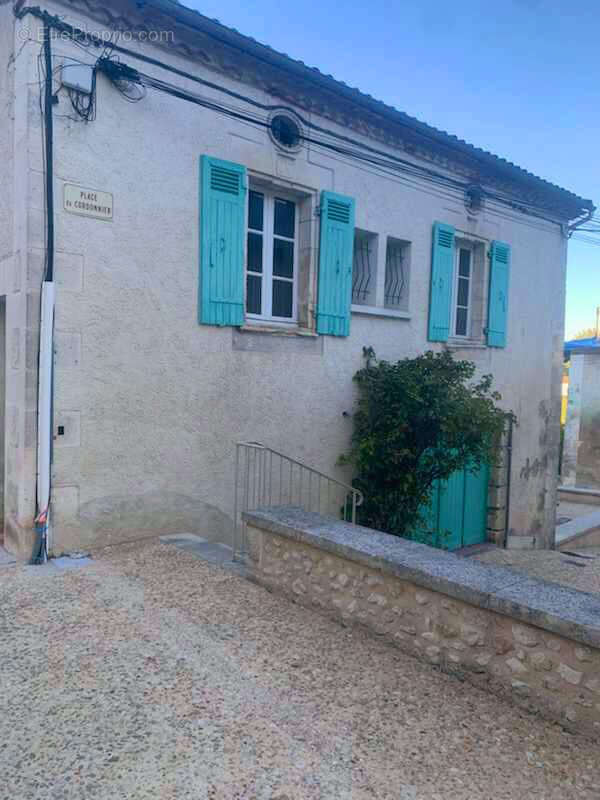 Maison 5 chambres + grande terrasse et 4 garages. - photo 4
