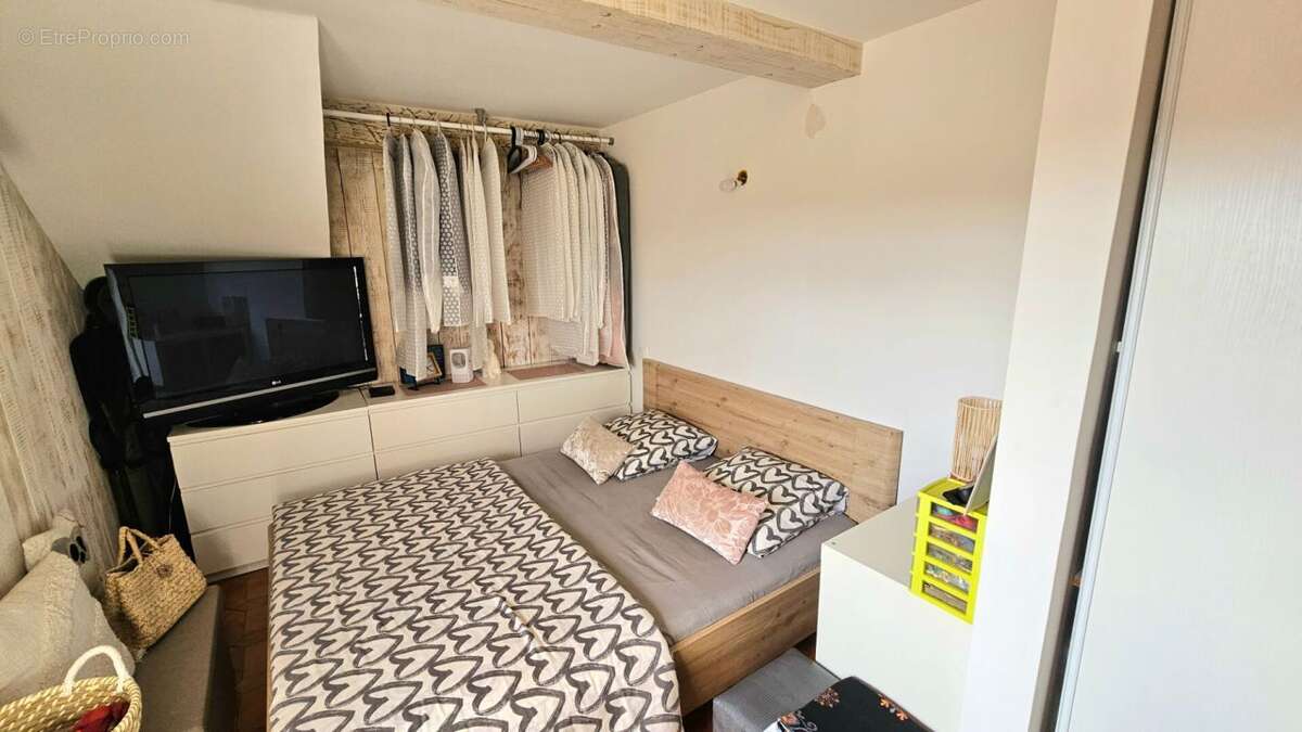 Appartement à CLAVIERS