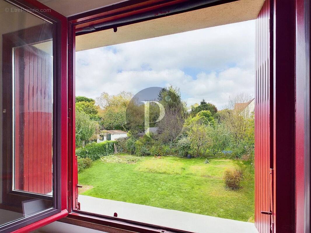 Maison à VERRIERES-LE-BUISSON