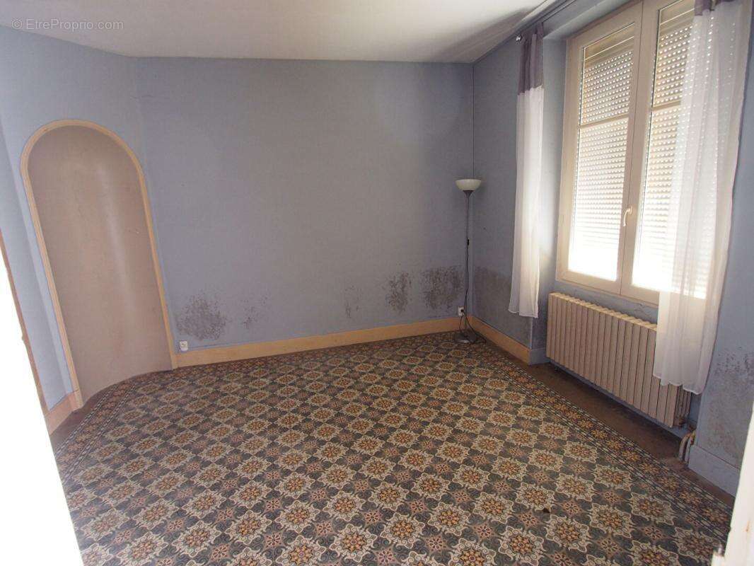 Maison Ouges 6 pièces125 m2 à rénover - photo 2