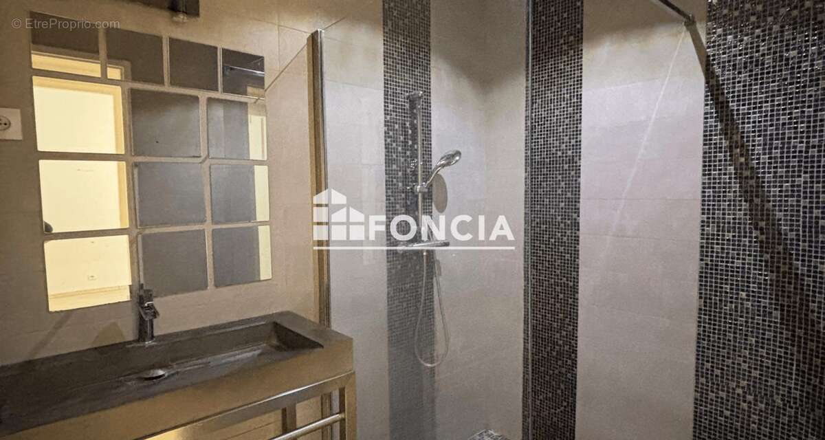 Appartement à VILLENEUVE-LOUBET