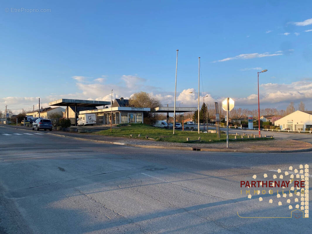 Terrain à CHATILLON-SUR-THOUET