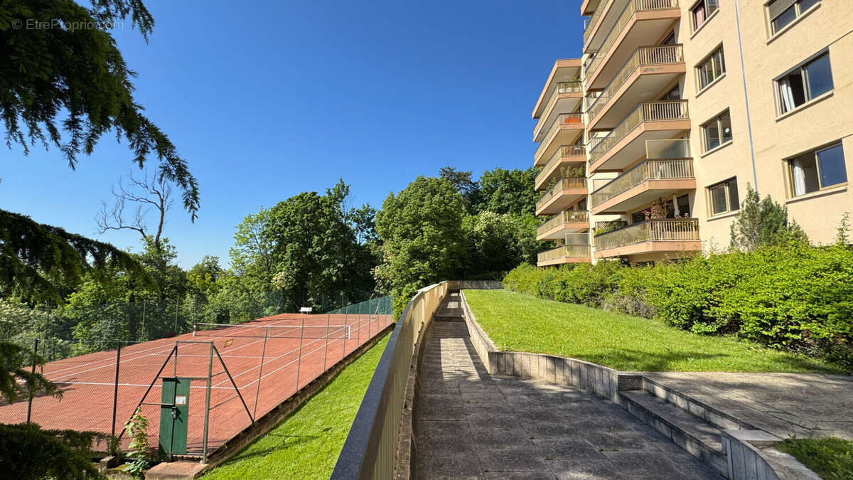 Appartement à SAINTE-FOY-LES-LYON