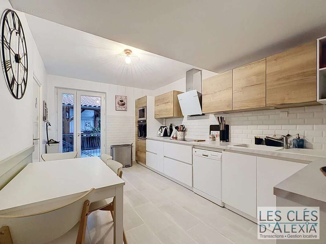 Maison de ville Vernaison Centre 180m² - photo 10