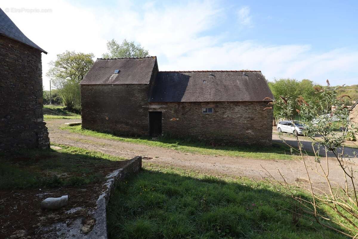 Maison à CARHAIX-PLOUGUER