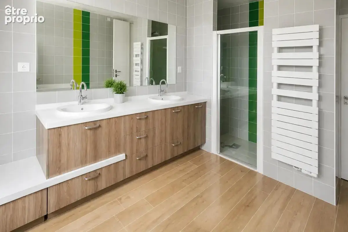 Appartement récent et climatisé de 5 pièces de 210 m² à Ruaudin - photo 11