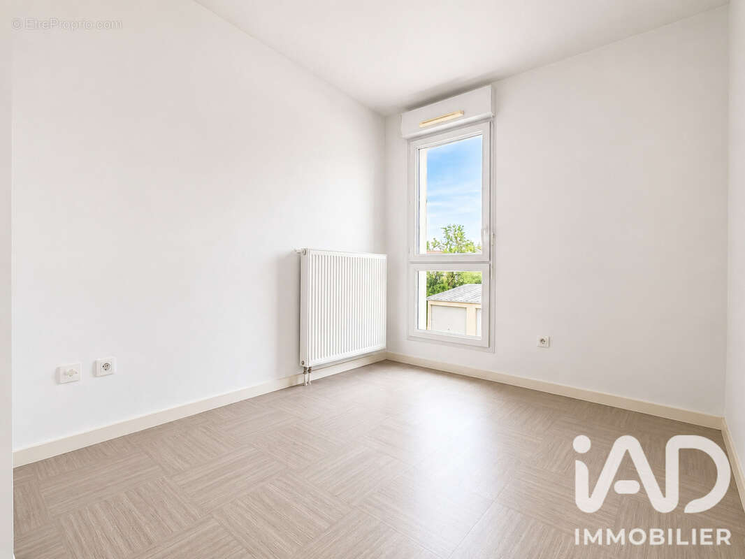 Appartement 68 m² à Saint-Sebastien-Sur-Loire  - photo 7