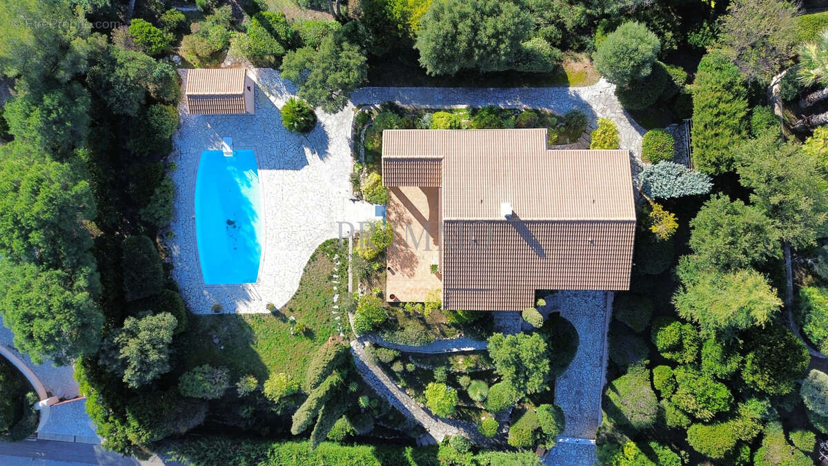 Maison à FREJUS