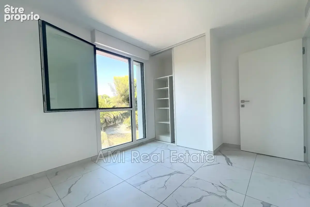 Appartement 59 m² à Saint-Laurent-Du-Var  - photo 7