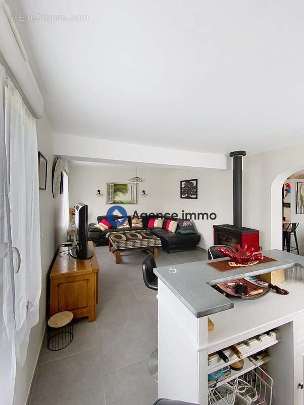 Maison à SAVIGNE-SUR-LATHAN