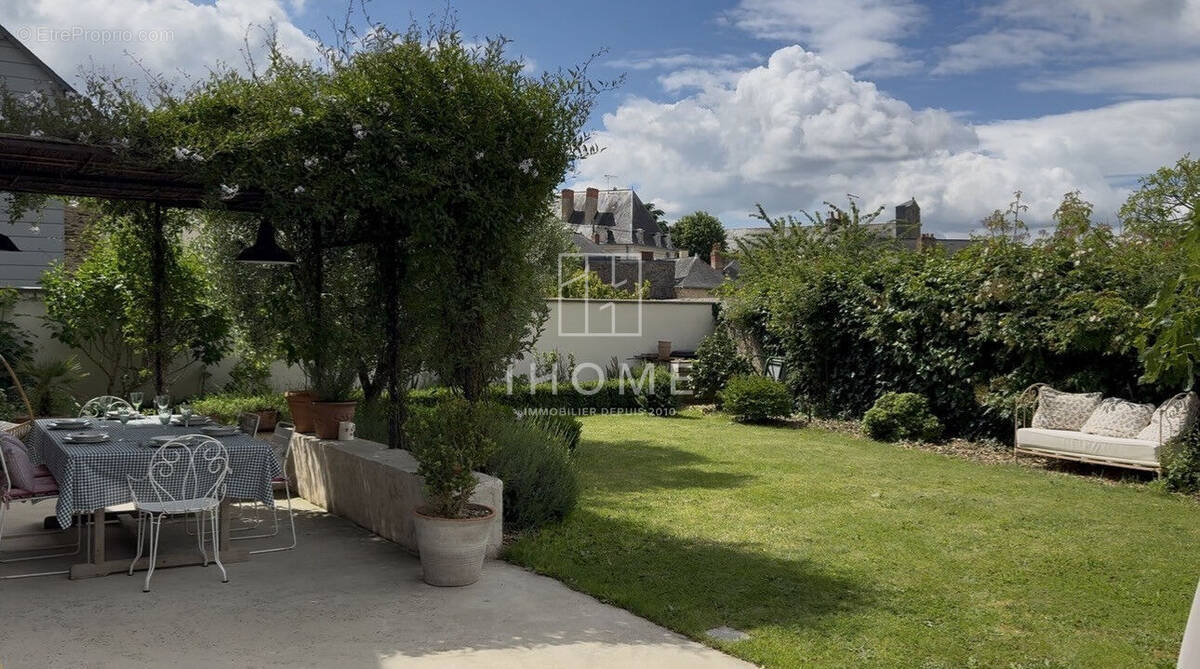 Maison à CHATEAU-GONTIER
