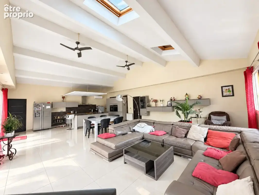 Villa plain-pied 195 m², piscine et garage  PEGOMAS (06) - photo 4
