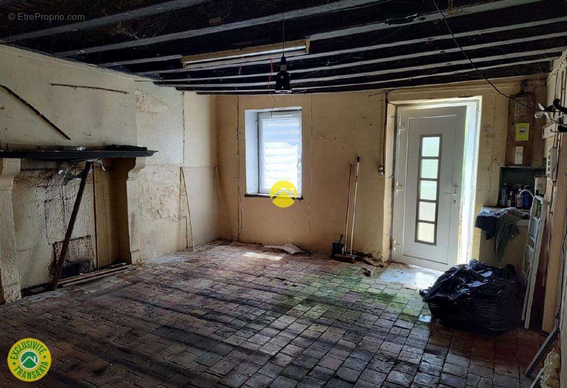 Maison à DUN-LE-PALESTEL